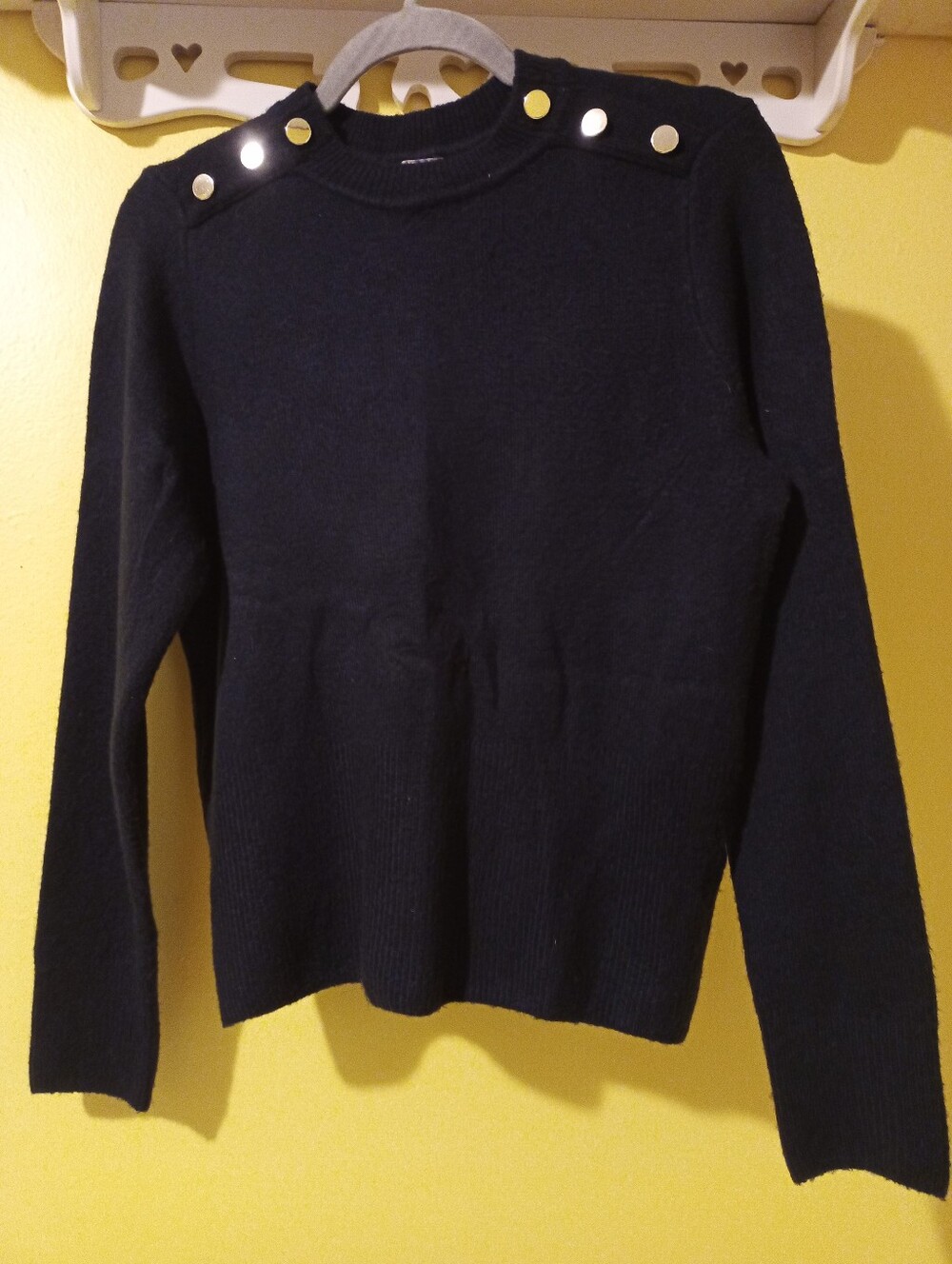 Small H&M Sweater
